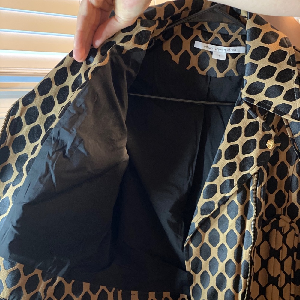 DVF Jacket - Picture 3 of 4
